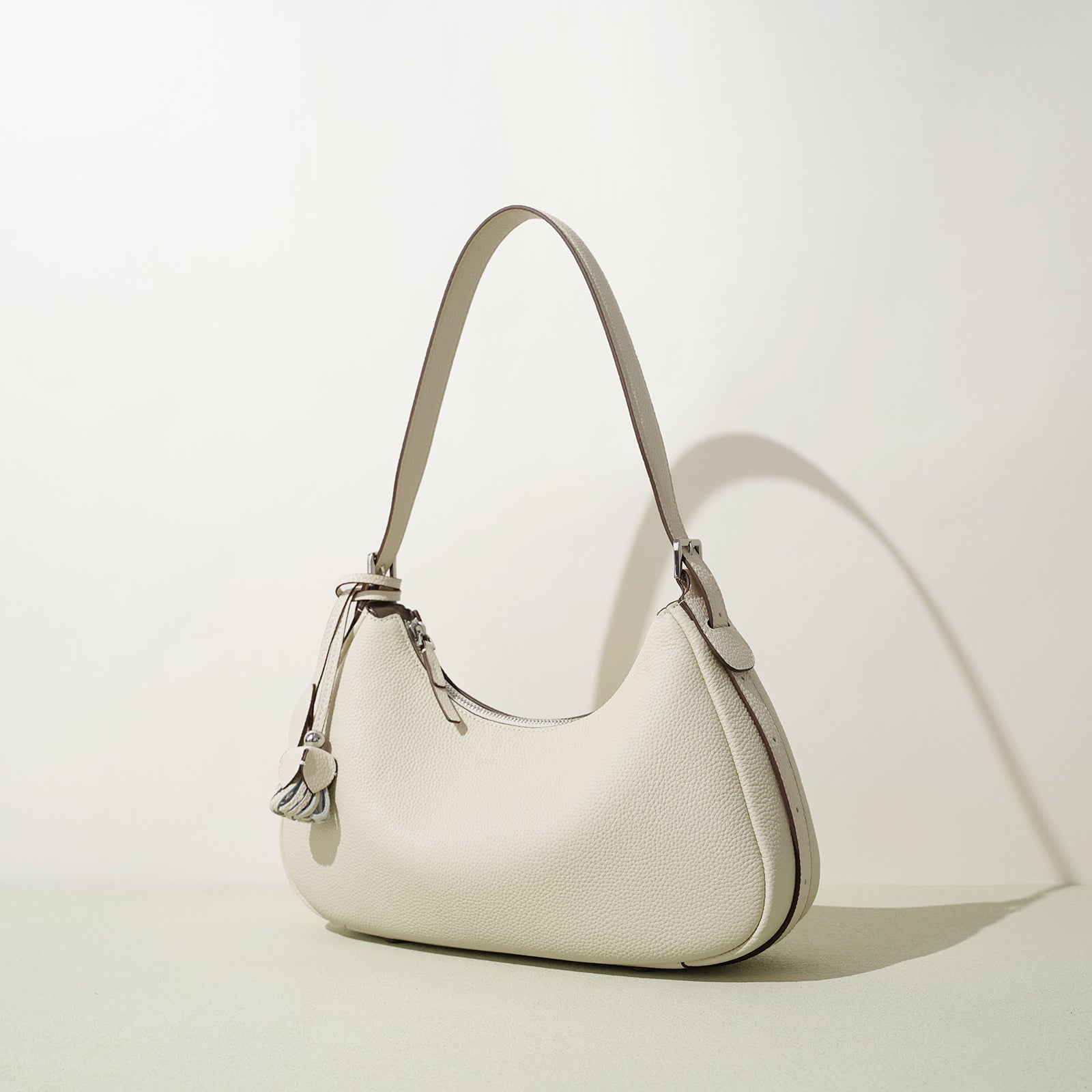 Retro Leather Microfiber Saddle Bag