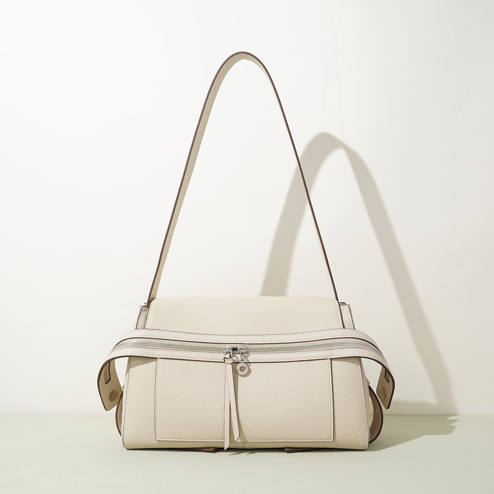 Large Leather Commuter Tote Handbag