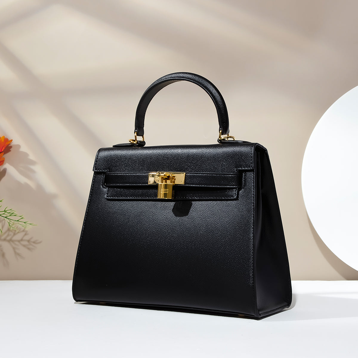 Eterna-Leather Fashionable Black Purse