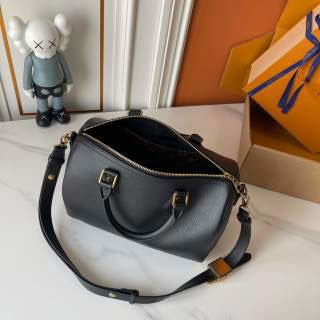 Black Grained Leather Boston Satchel - VVISN