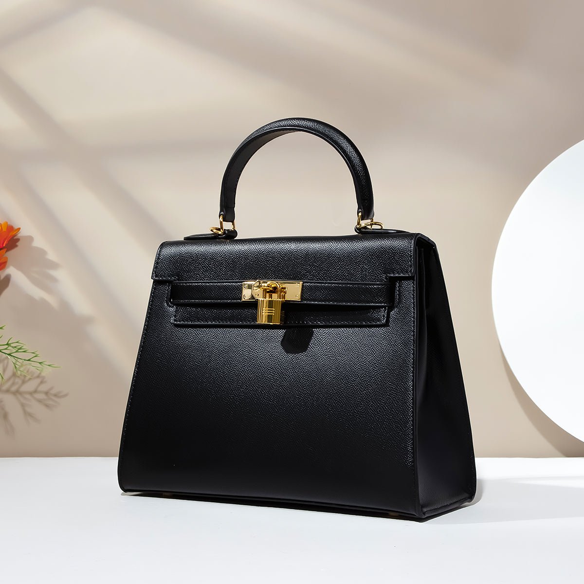 Black Palm Grain Leather Bamboo Bag - VVISN