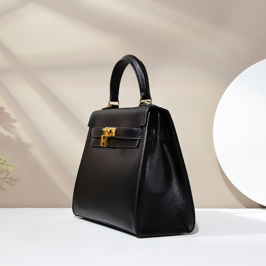 Black Palm Grain Leather Bamboo Bag - VVISN