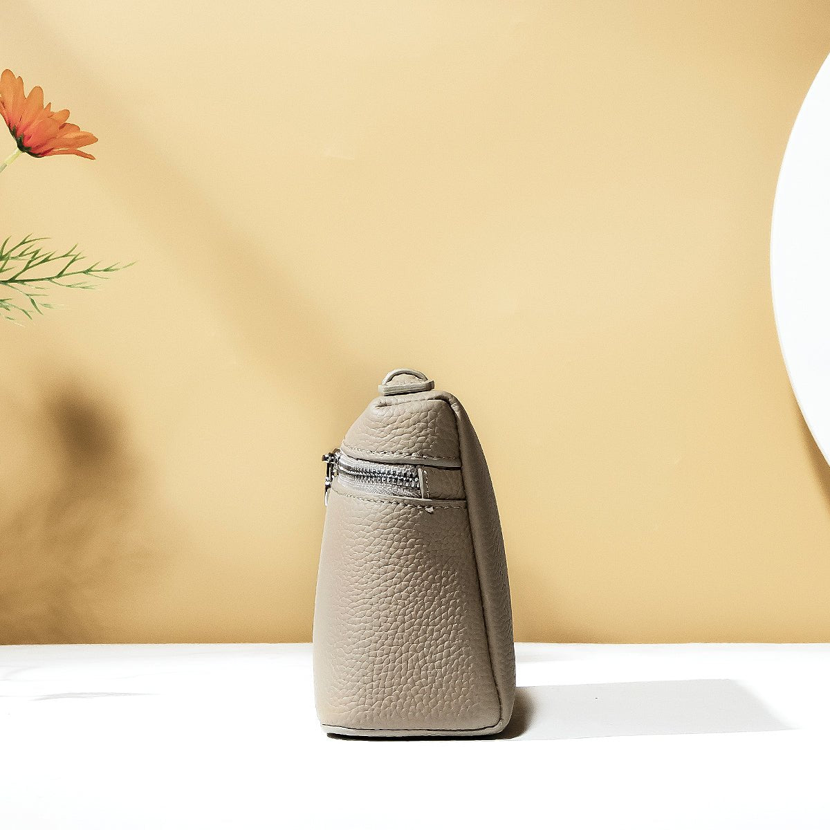 Brown Palm Grain Cowhide Handbag - VVISN