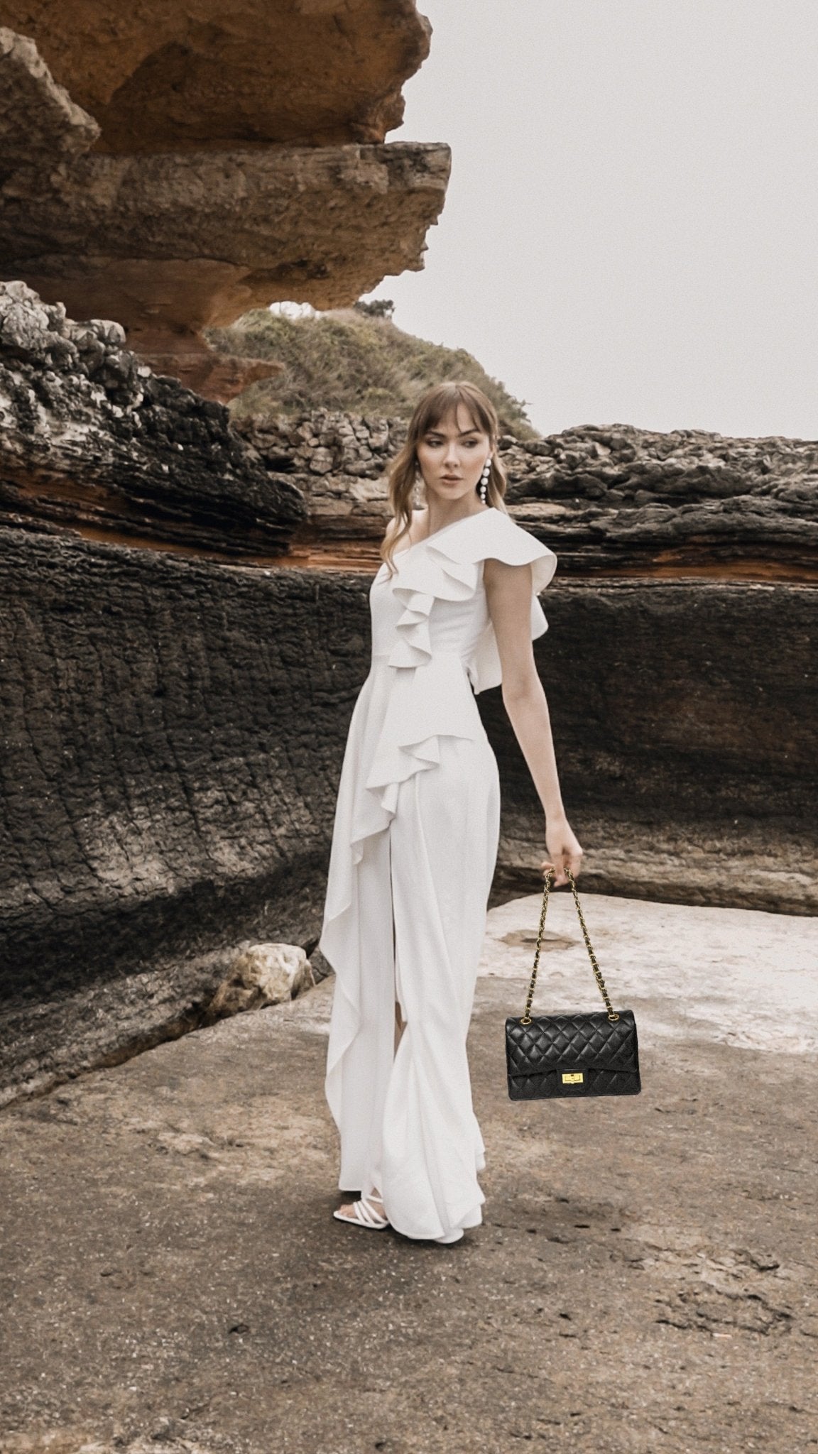 Classic Black Lychee Leather Handbag - VVISN