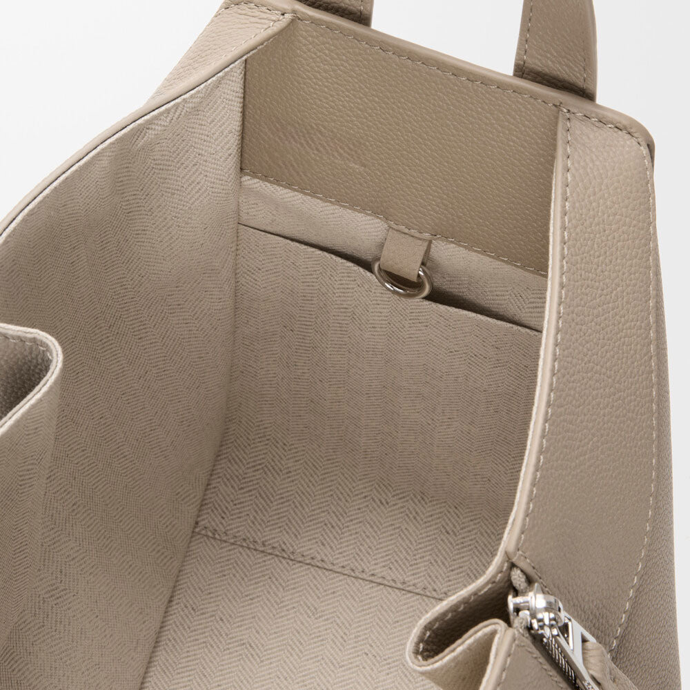 Compact Grained Leather Hammock Bag Clay - VVISN