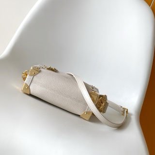 Grained Leather Side Trunk Bag - VVISN