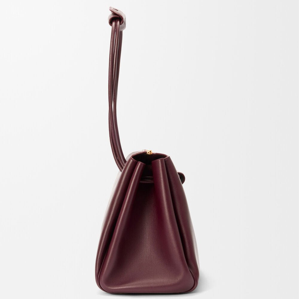 Large Supple Calfskin Trapeze Bag - VVISN
