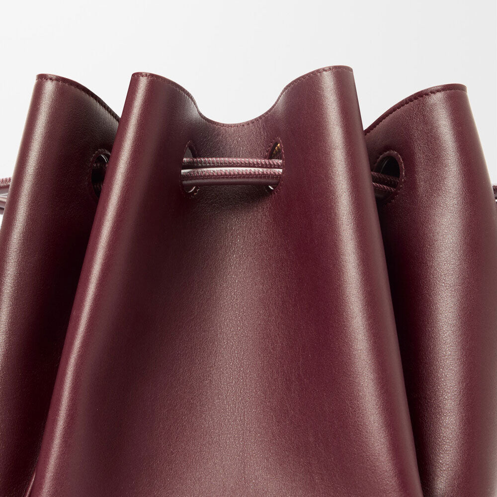 Large Supple Calfskin Trapeze Bag - VVISN