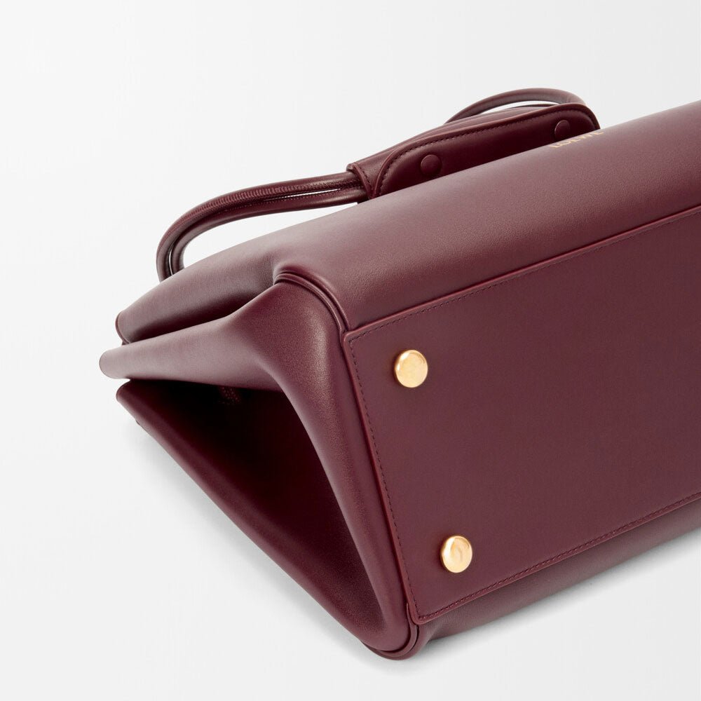 Large Supple Calfskin Trapeze Bag - VVISN