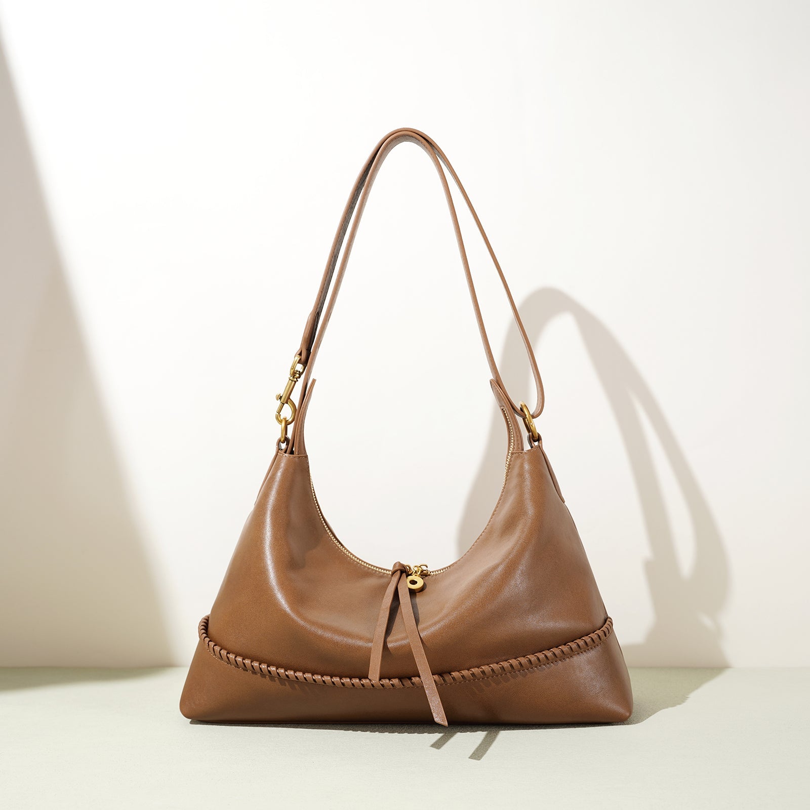 Leather Microfiber Saddle Crossbody Bag - VVISN