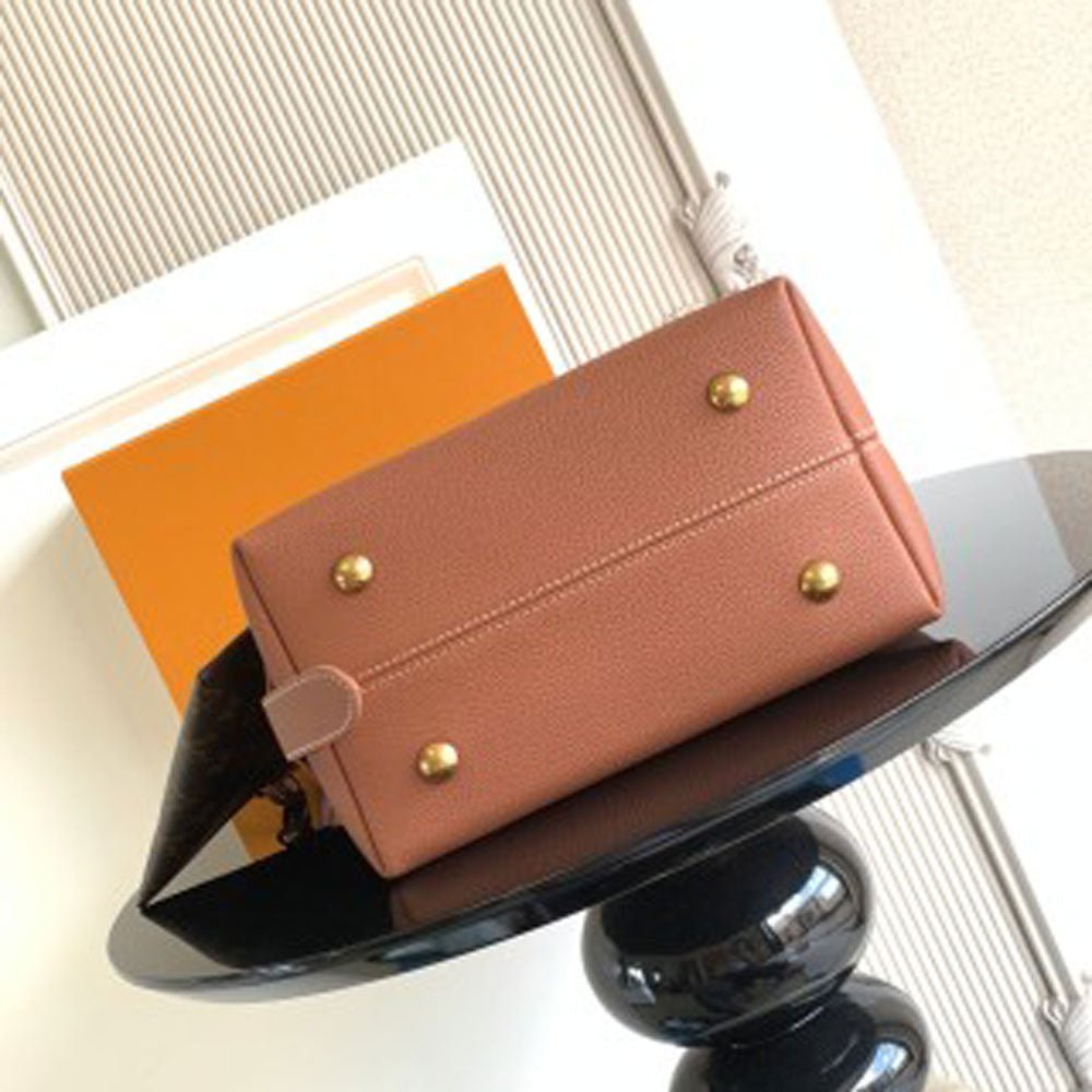 Low Key Hobo MM Handbag Cognac Brown - VVISN
