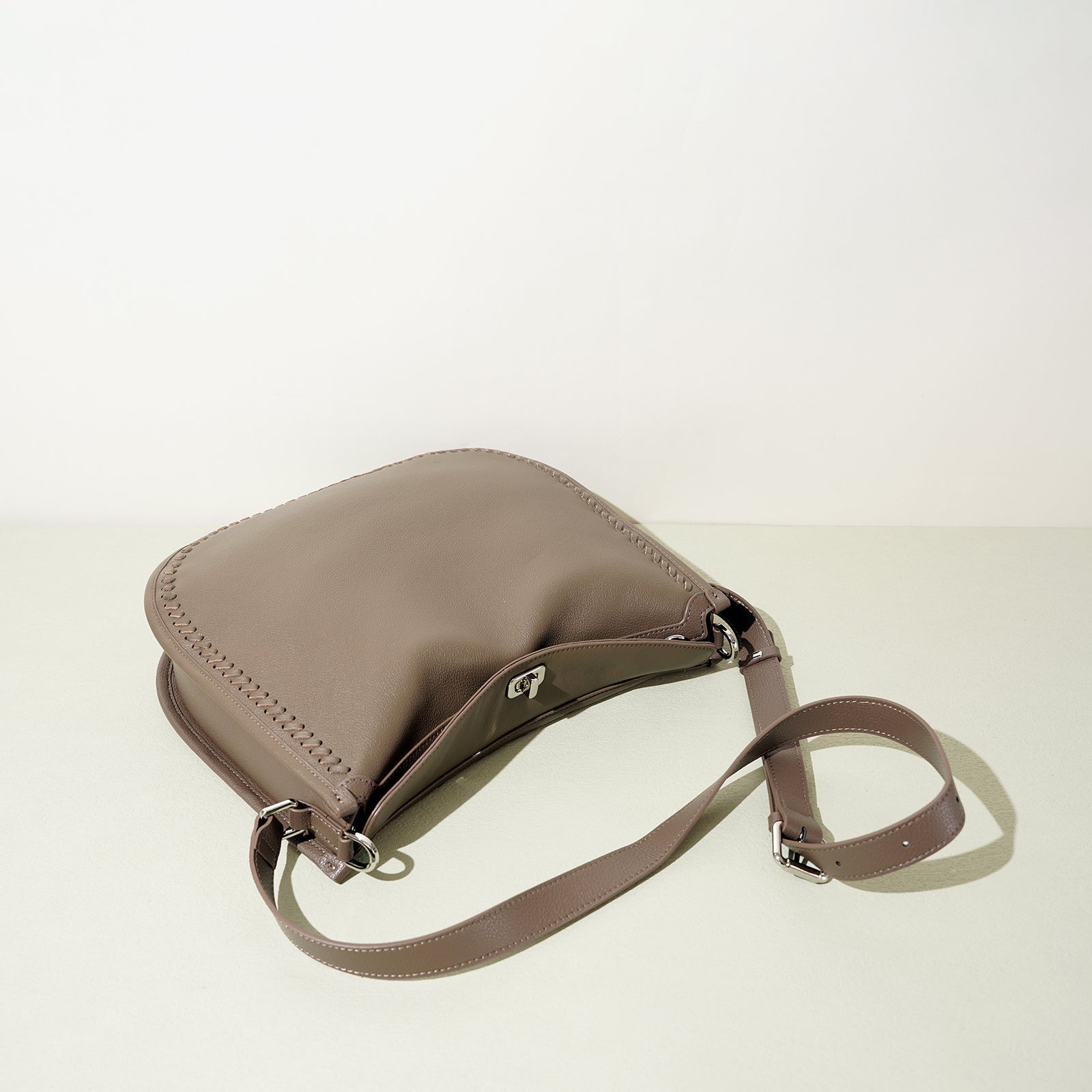 Luxury Structured Leather Work Tote - VVISN