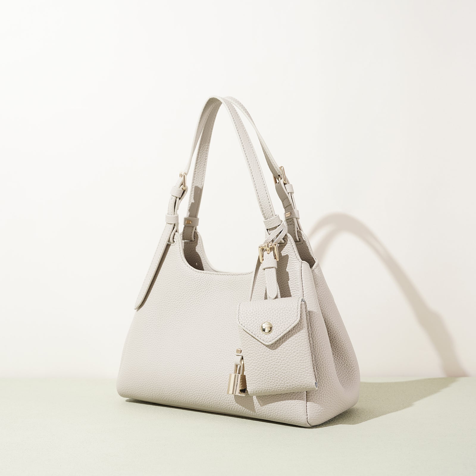 Minimalist Leather Crescent Shoulder Bag - VVISN