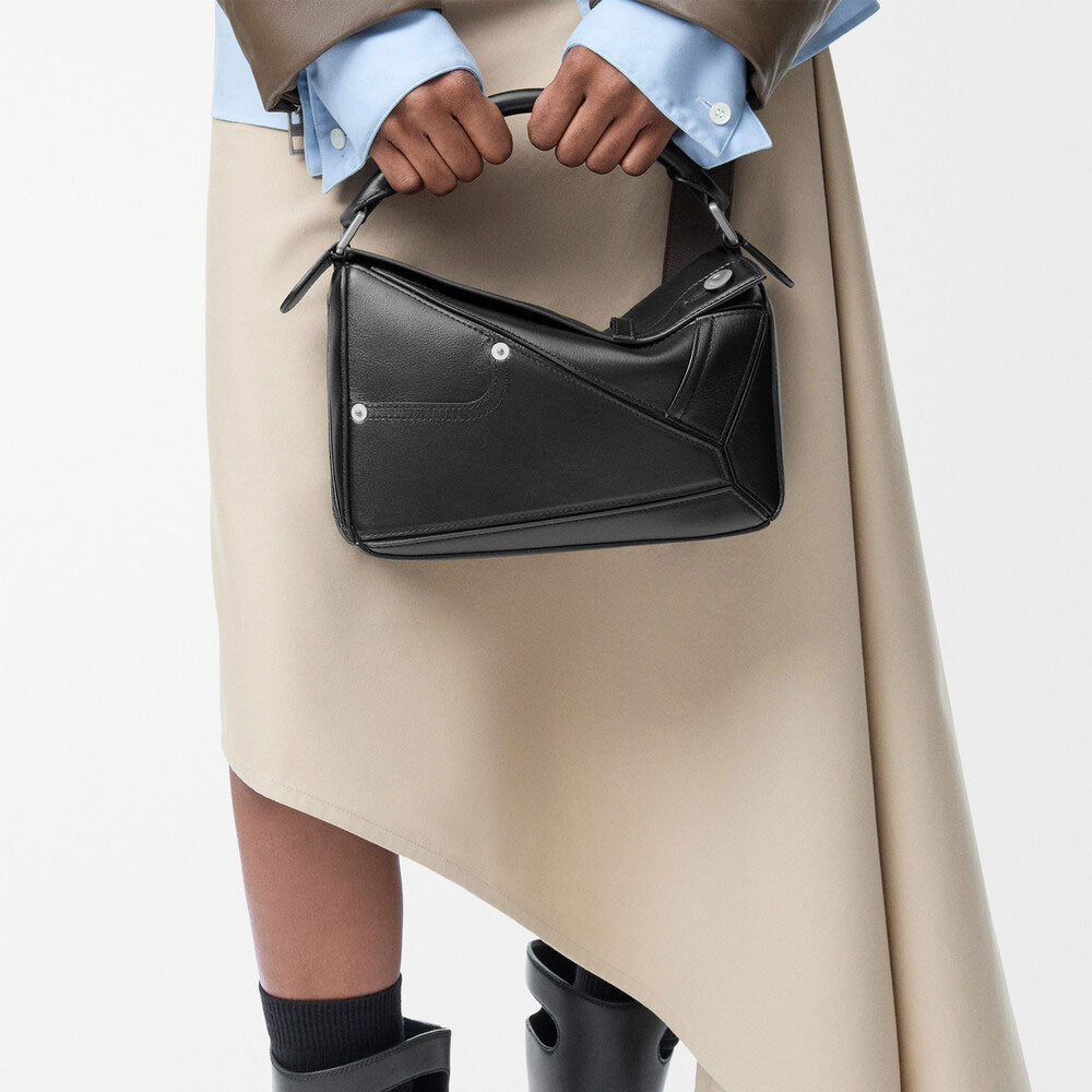 Shiny Calfskin Puzzle Shoulder Bag - VVISN