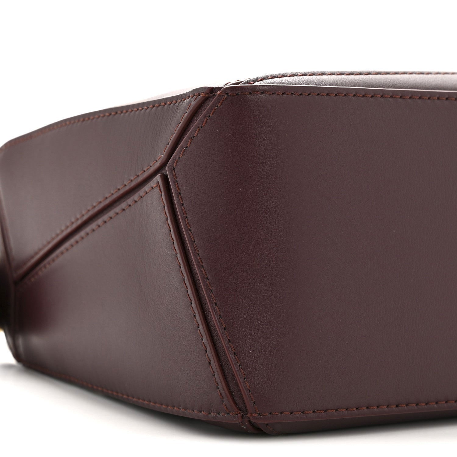 Small Puzzle Bag in Dark Burgundy Smooth Calf with Woven Nappa Handle - VVISN