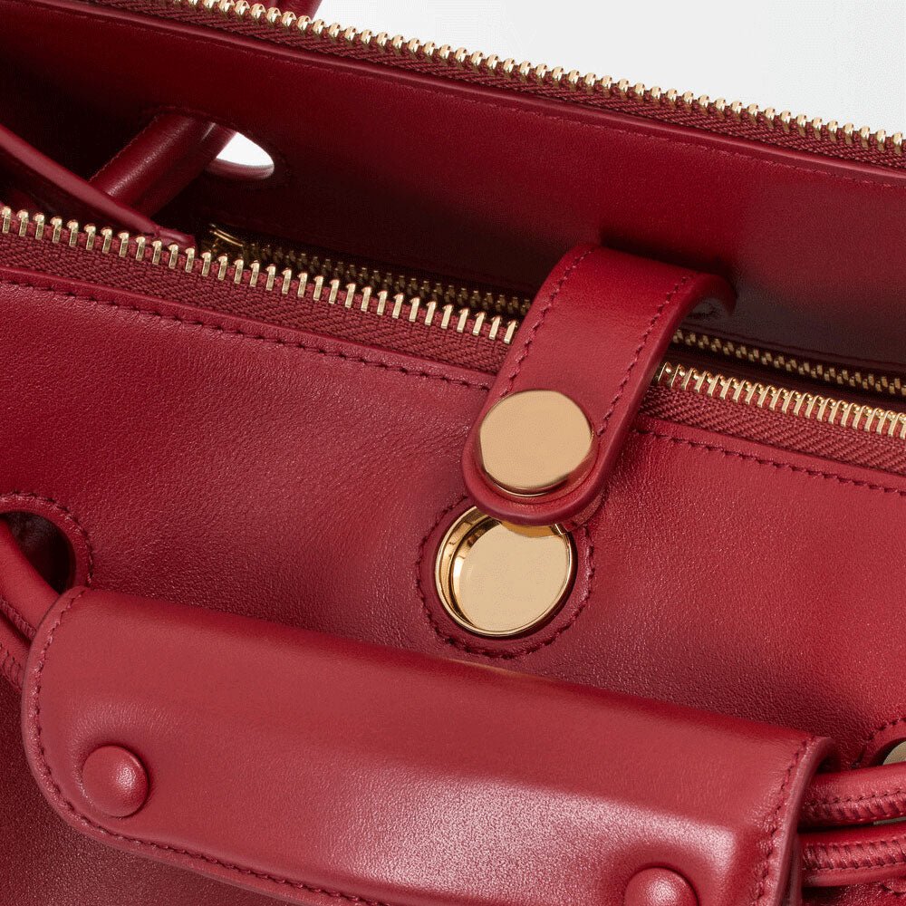 Small Supple Calfskin Trapeze Bag Burnt Red - VVISN