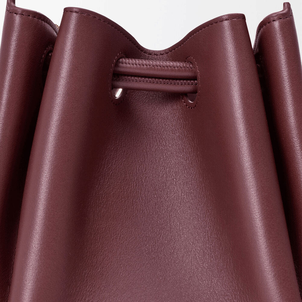 Small Supple Calfskin Trapeze Bag Dark Burgundy - VVISN