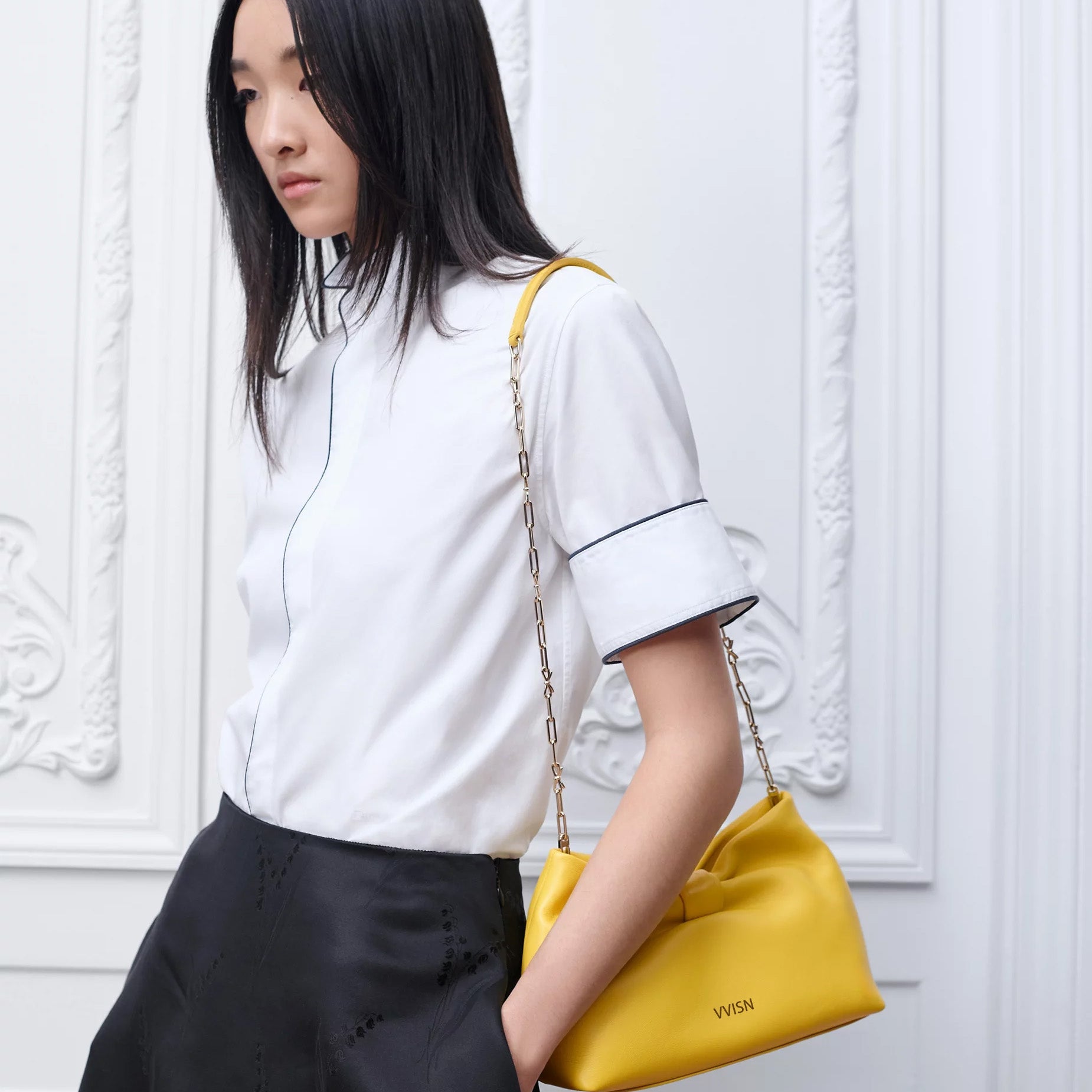 Small Supple Lambskin Bow - Shaped Bag - VVISN
