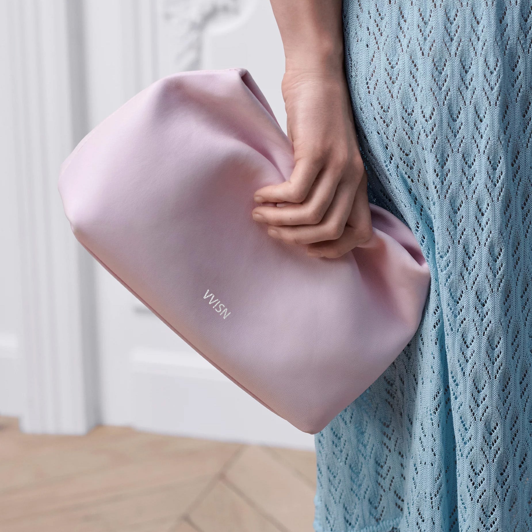 Small Supple Lambskin Bow Shoulder Bag - VVISN