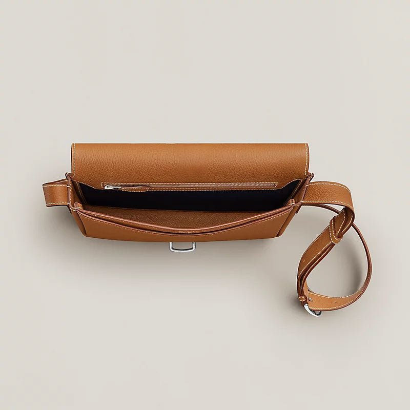 Togo Calfskin Leather Messenger Bag - VVISN