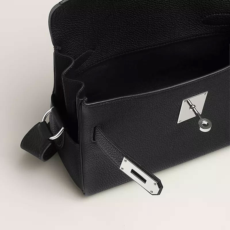 Togo Calfskin Shoulder Bag Black - VVISN