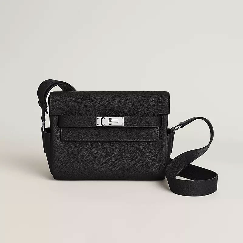 Togo Calfskin Shoulder Bag Black - VVISN