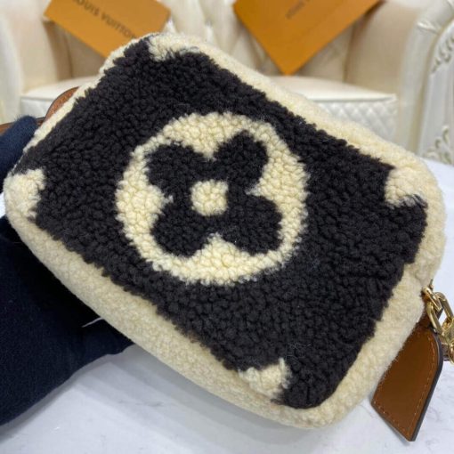Louis Vuitton Beach Pouch M68599 - Image 8