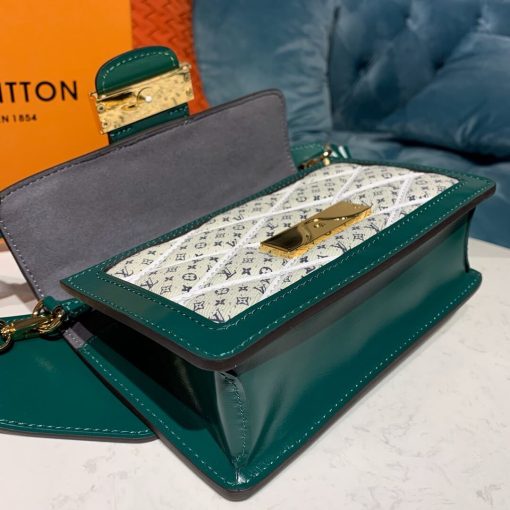 Louis Vuitton Bumbag Dauphine M53228 - Image 6