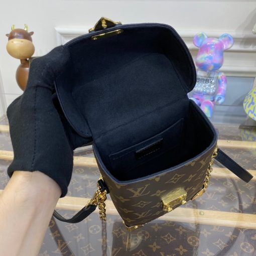 Louis Vuitton Camera Box Bag M82465 - Image 16