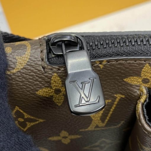 Louis Vuitton Christopher Bumbag M45337 - Image 10