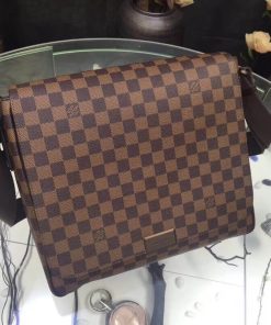 Louis Vuitton Damier Ebene Canvas District MM N41213