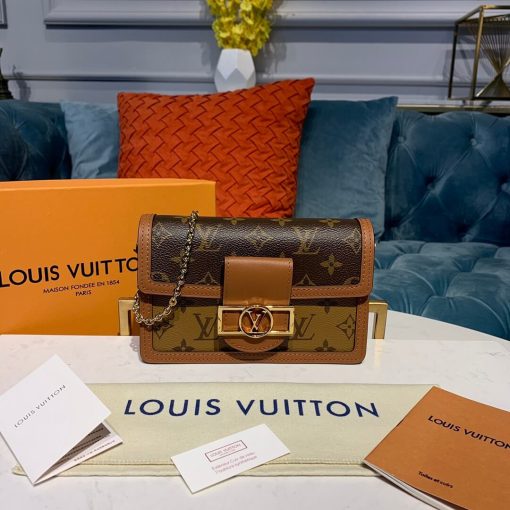 Louis Vuitton Dauphine Chain Wallet M68746 - Image 2