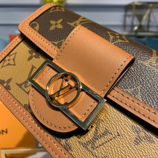Louis Vuitton Dauphine Chain Wallet M68746 - Image 7
