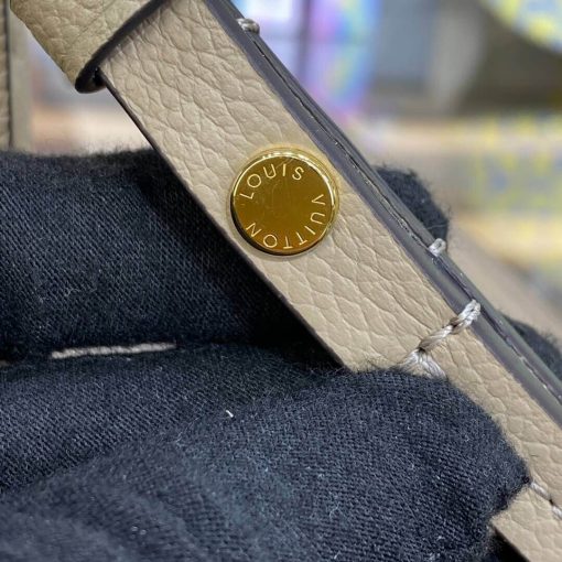 Louis Vuitton Easy Pouch On Strap M81862 Grey - Image 12