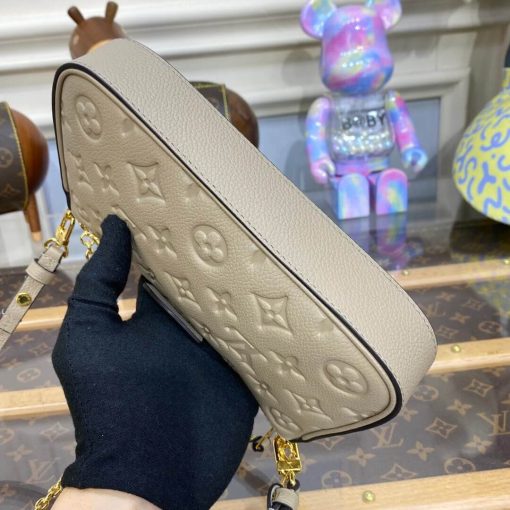 Louis Vuitton Easy Pouch On Strap M81862 Grey - Image 8