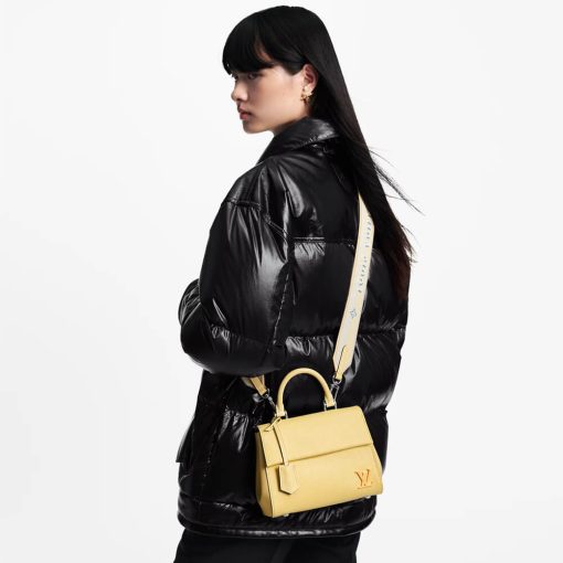 Louis Vuitton Epi Leather Cluny Mini M22616 Jaune Plume - Image 2