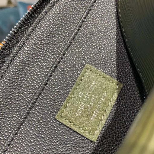 Louis Vuitton Epi Leather Cosmetic Pouch M60024 Green - Image 7