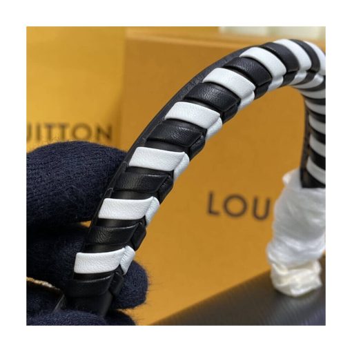 Louis Vuitton Epi Leather Crafty Twist MM M56780 Black - Image 11