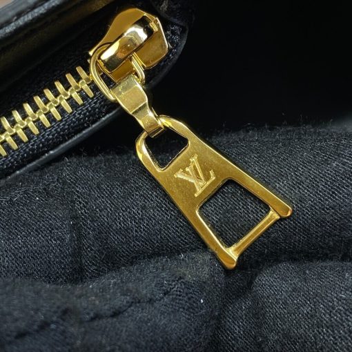 Louis Vuitton Epi Leather Twist West M24549 Balck - Image 10
