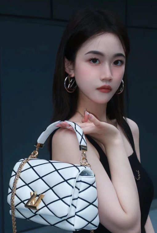 Louis Vuitton GO-14 MM Bag M22890 White/Black - Image 5