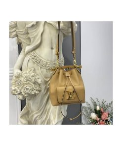 Louis Vuitton Lockme Bucket M57687 M57688 M57689 Apricot
