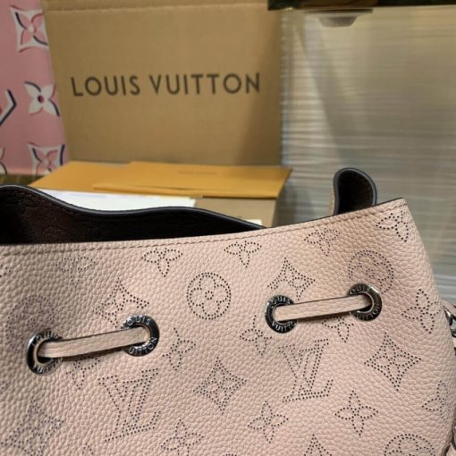 Louis Vuitton Mahina Leather Bella M57068 - Image 4