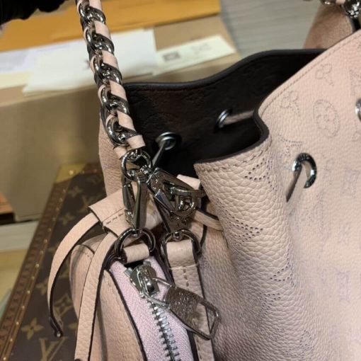 Louis Vuitton Mahina Leather Bella M57068 - Image 6