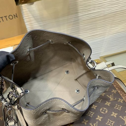 Louis Vuitton Mahina Leather Bella M57201 - Image 11