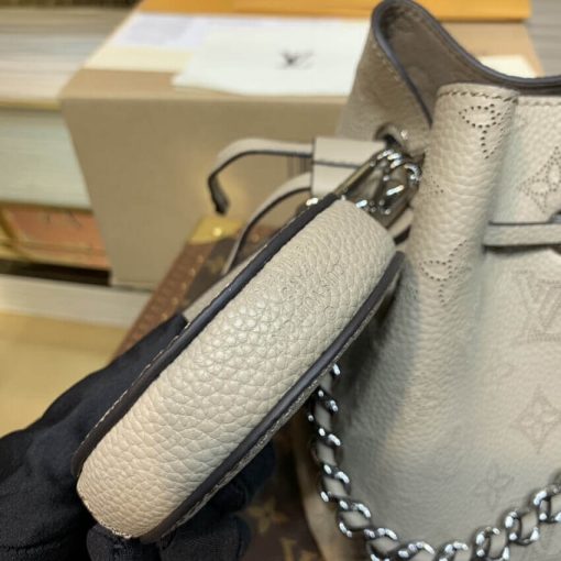 Louis Vuitton Mahina Leather Bella M57201 - Image 7