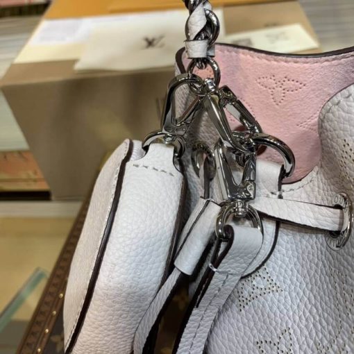 Louis Vuitton Mahina Leather Bella M58480 - Image 3