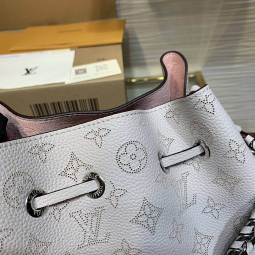 Louis Vuitton Mahina Leather Bella M58480 - Image 4