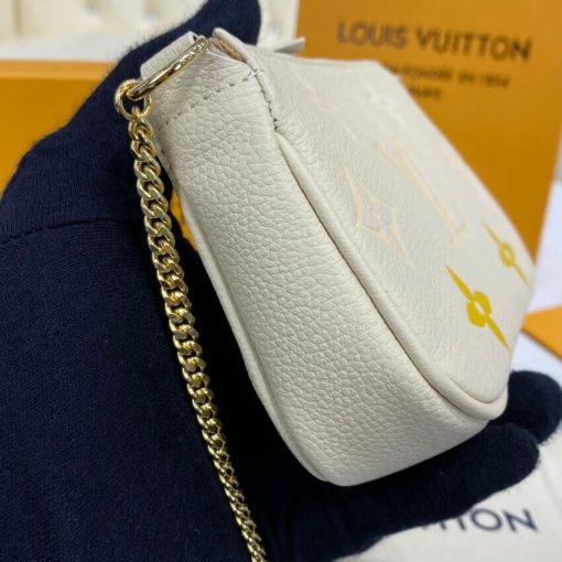Louis Vuitton Mini Pochette Accessoires M80501 Black - Image 28