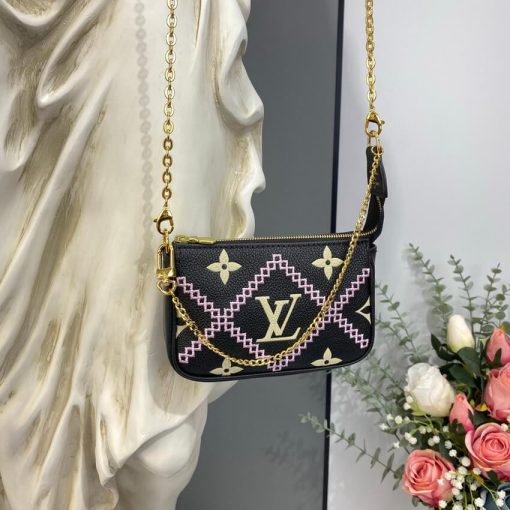 Louis Vuitton Mini Pochette Accessoires M81140 Black - Image 2