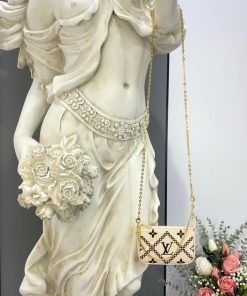 Louis Vuitton Mini Pochette Accessoires M81140 Creme